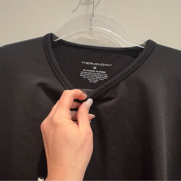 Therma John Black Long Sleeve Top Size Medium - Picture 2 of 4